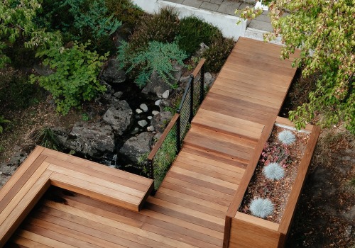 Why Real Estate Agents Should Partner With Deck Construction Contractors In Tigard, OR?